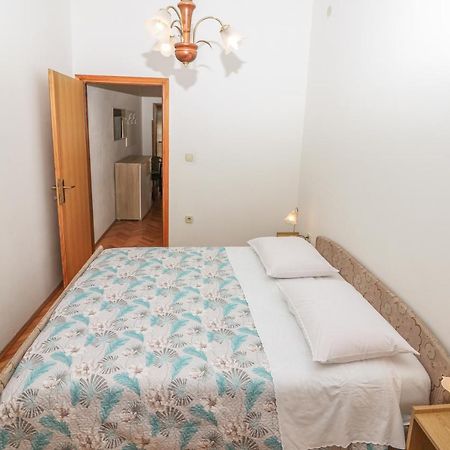 Apartment Marulic In Old Town Baška Kültér fotó