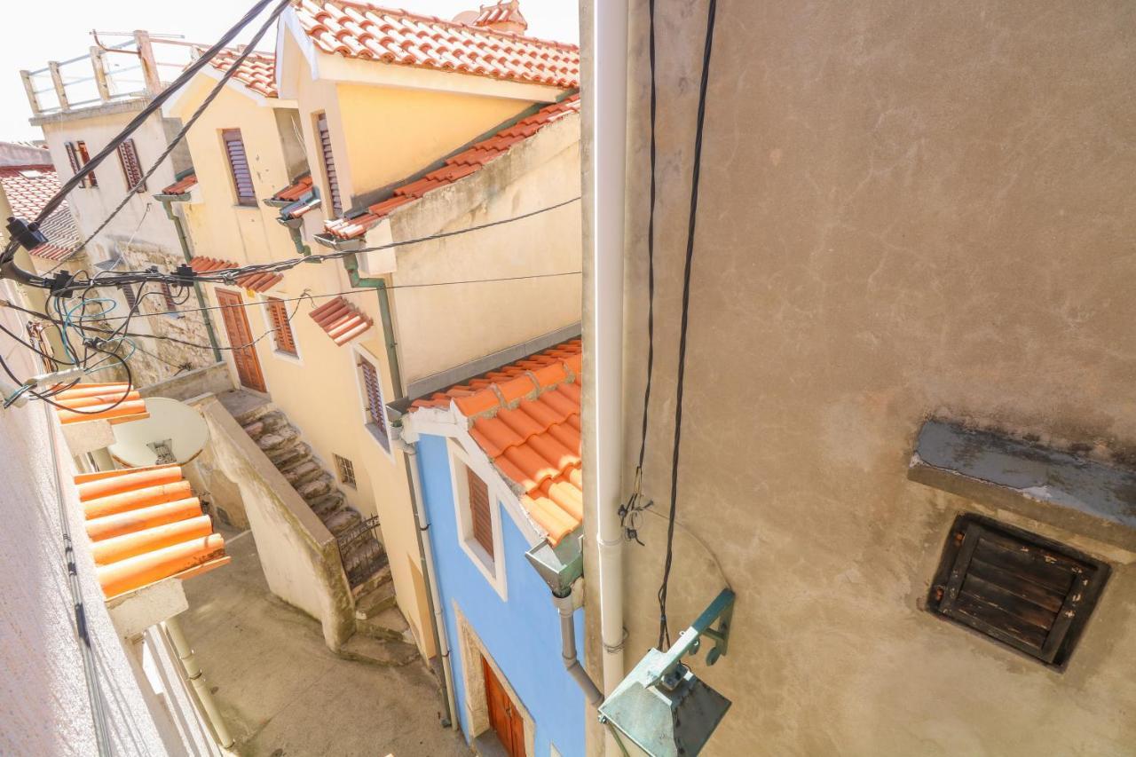Apartment Marulic In Old Town Baška Kültér fotó